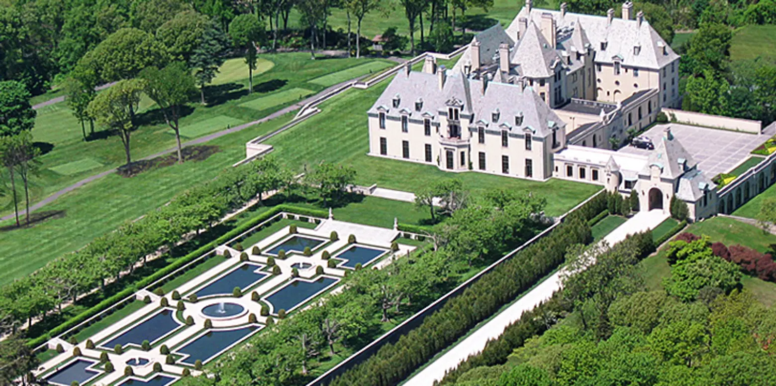 The Oheka Castle, inspiration for Gatsby's mansion