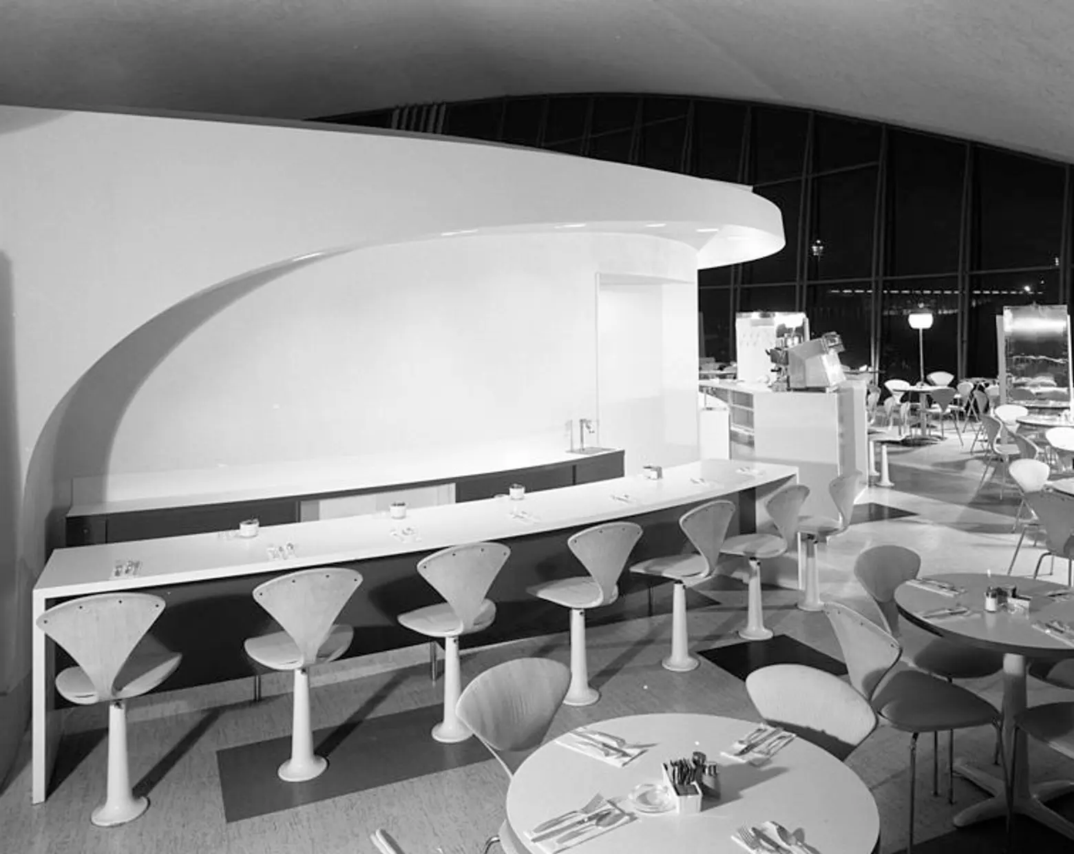 TWA Flight Center, Eero Saarinen, Idlewild, JFK, Modern architecture, Idlewild