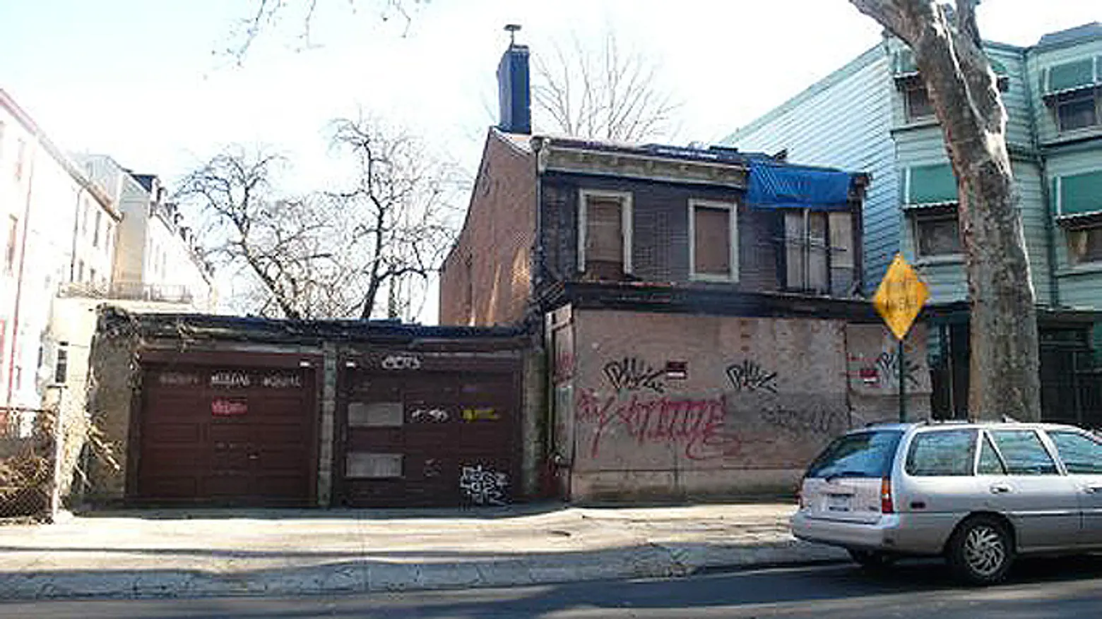 173 St. James Place brooklyn, cat house brooklyn, feral cat house brooklyn