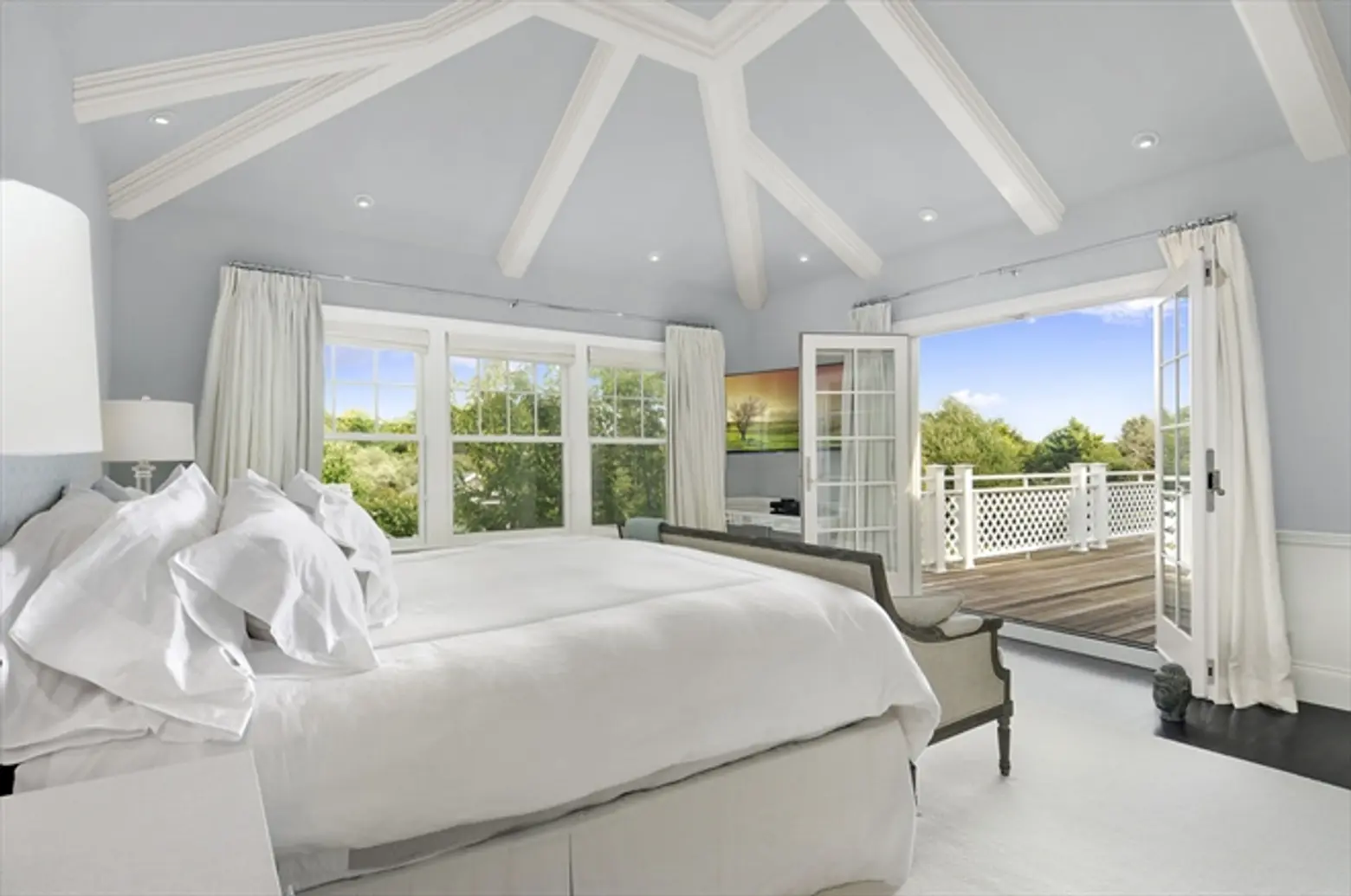homes hamptons, famous homes for sale, tennis court hamptons, white bedroom