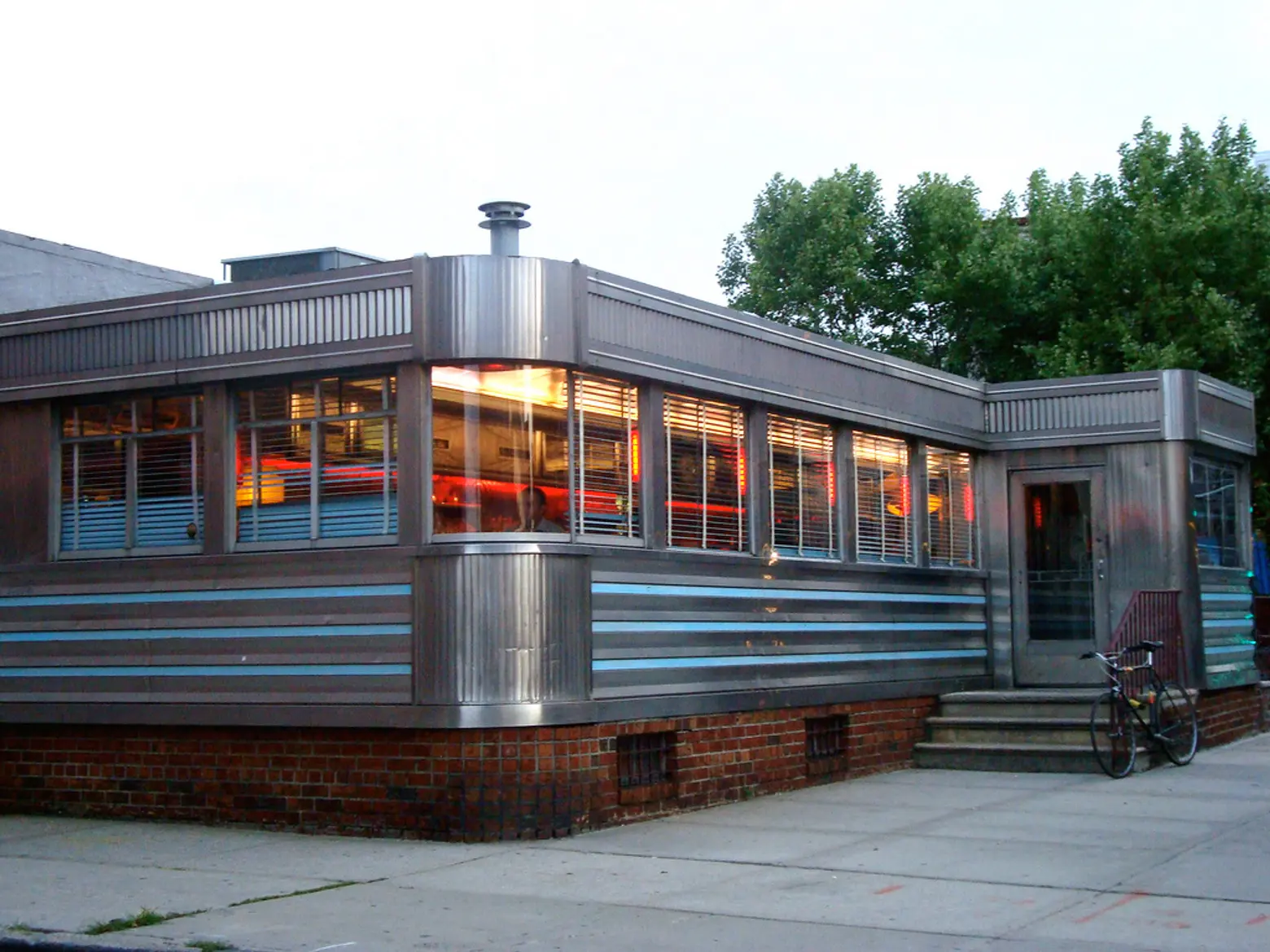 wythe relish diner williamsburg in brooklyn 