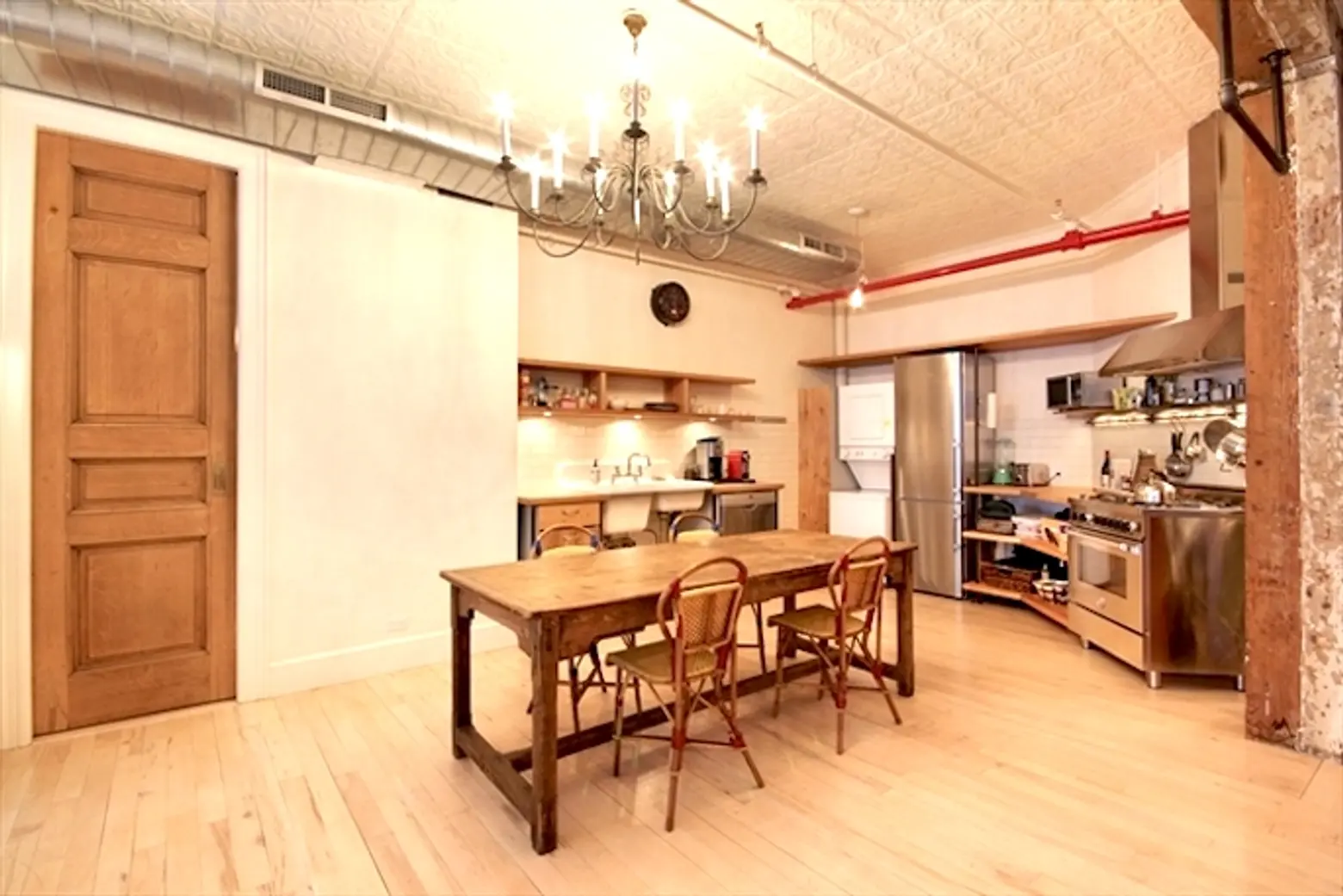 136 West 24th Street, renovated loft with flexible layout, exposed brick and original details
