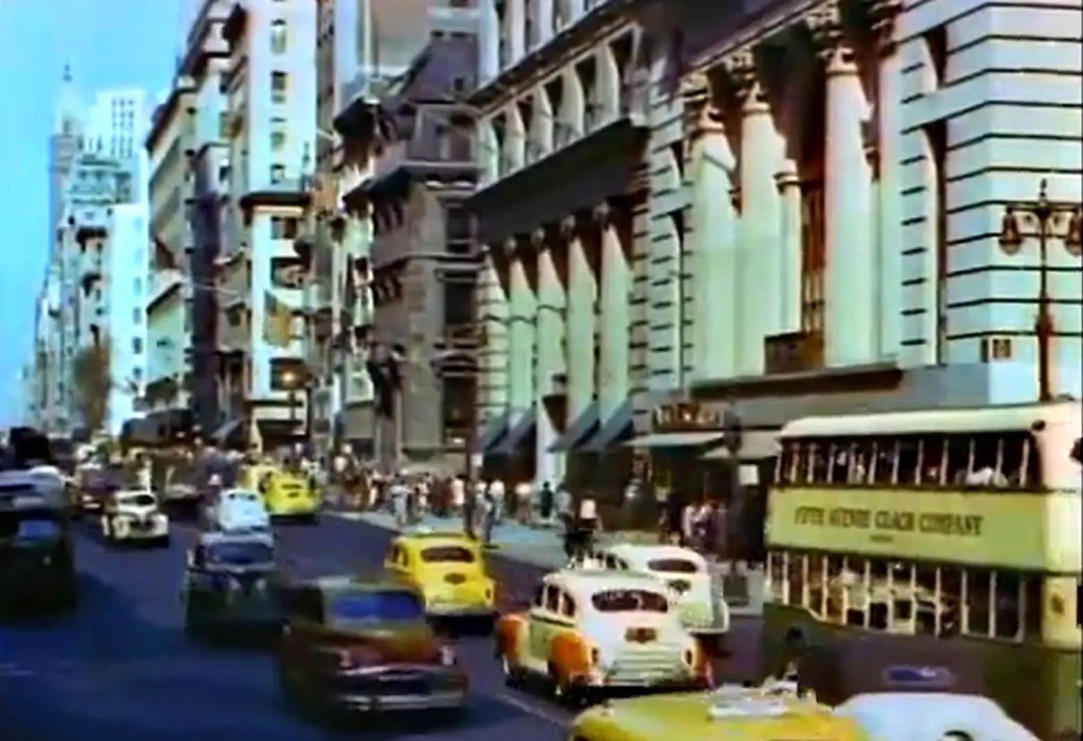 Mighty Manhattan – New York’s Wonder City, Technicolor, vintage Manhattan, Fifth Avenue
