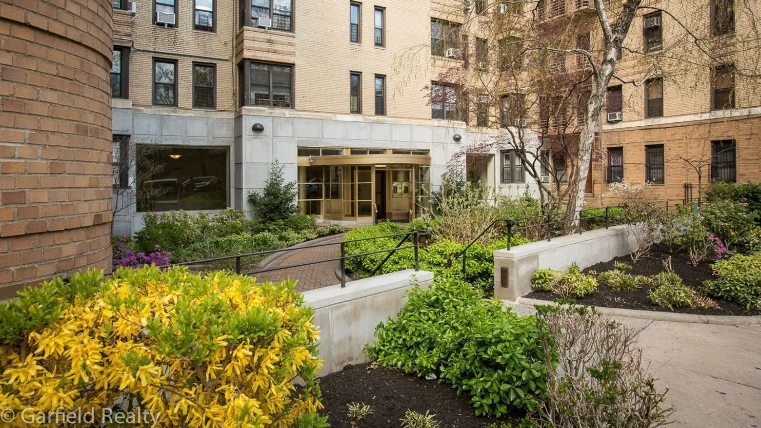 235 Lincoln Place, 20 Plaza Street East, Prospect Park, Prospect Heights, Brooklyn, Current Listings, co-op