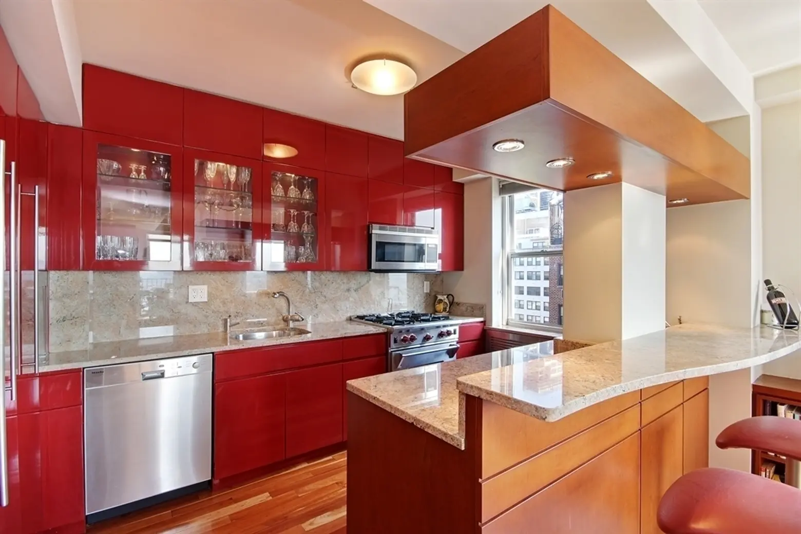 12 beekman place, 25 beekman place, high low, great listings, east river views, nyc apartment, kitchen, terrace