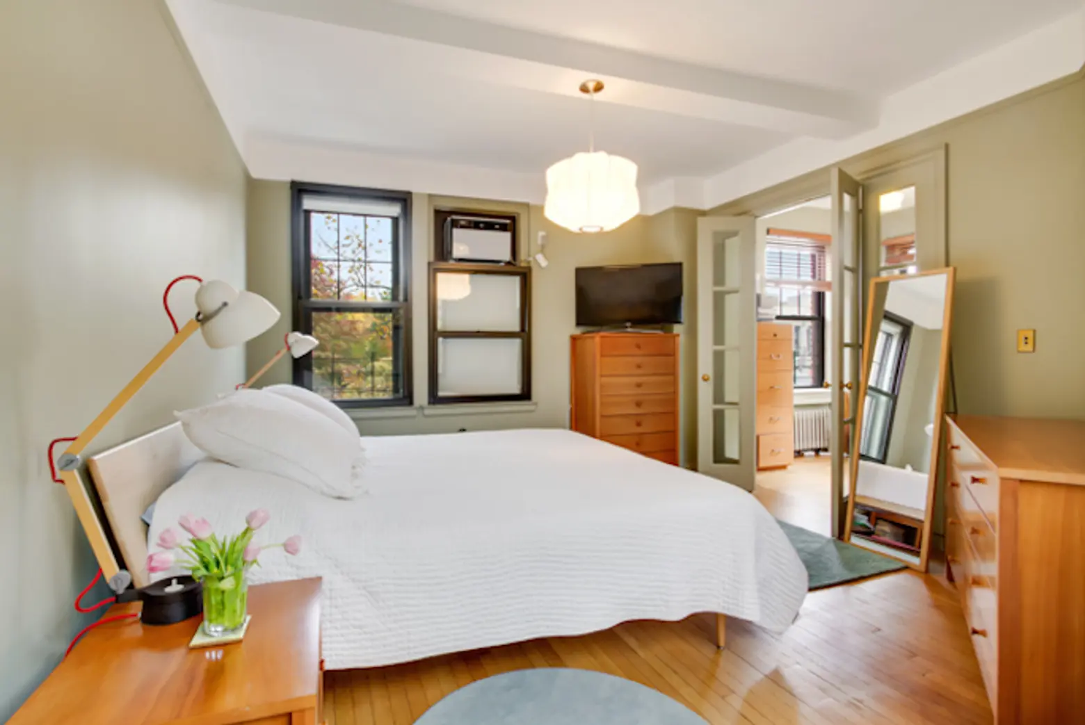 47 Plaza Street West, Rosario Candela, Cool listing, classic seven, Brooklyn Real Estate, Brooklyn Coop for sale, cool listings, prewar, deco buidlings, residential architecture, grand army plaza, prospect park