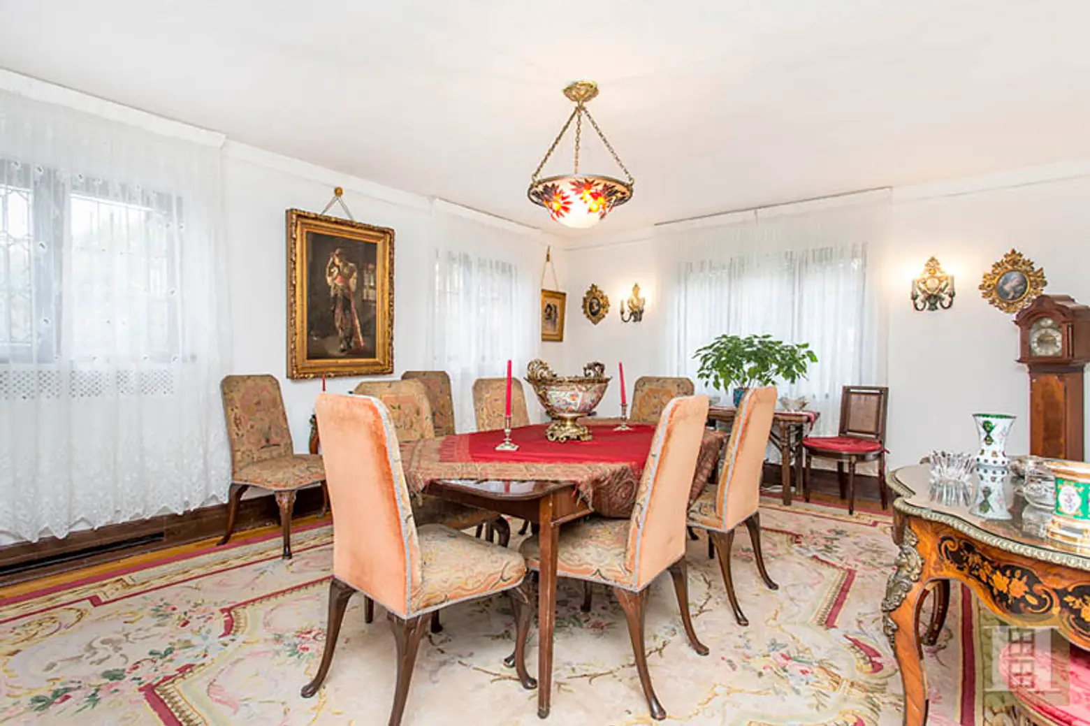 70 Greenway South, dining room, forest hills