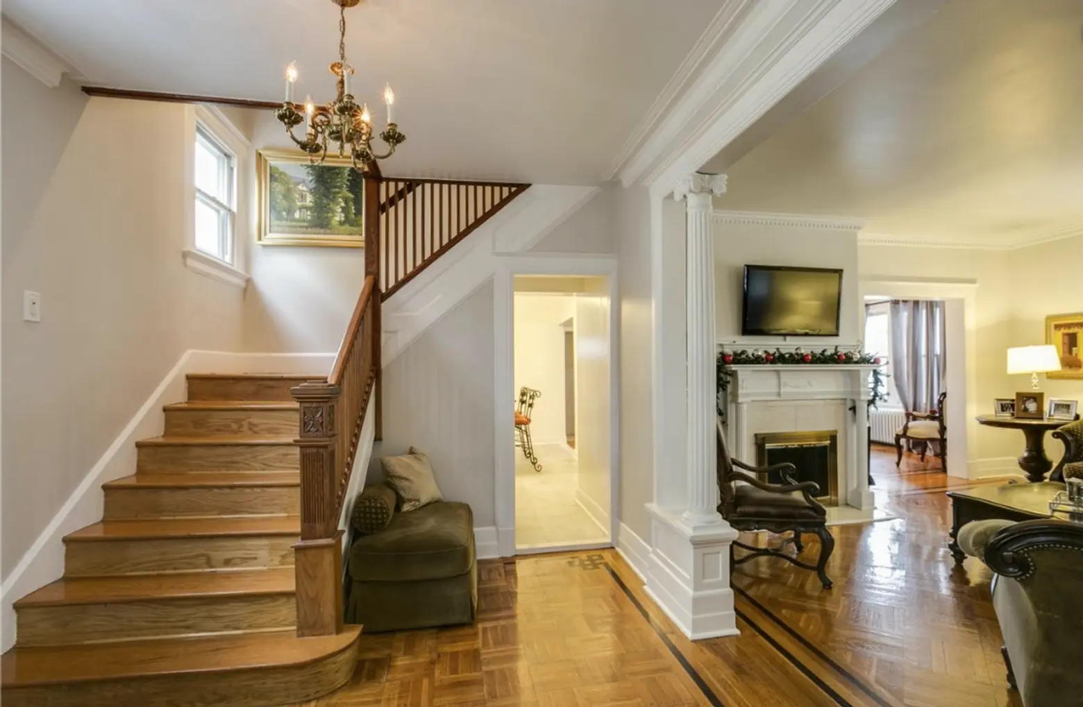 40-27 166th Street, entryway, colonial house, flushing