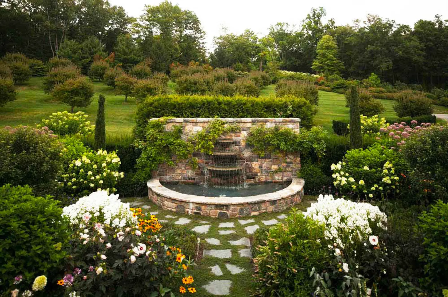 Janice Parker Landscape Architects, majestic home, Hudson River Estate, Edible Gardens, Hudson River, Creeping Thymus, NYC aqueduct, fountain,