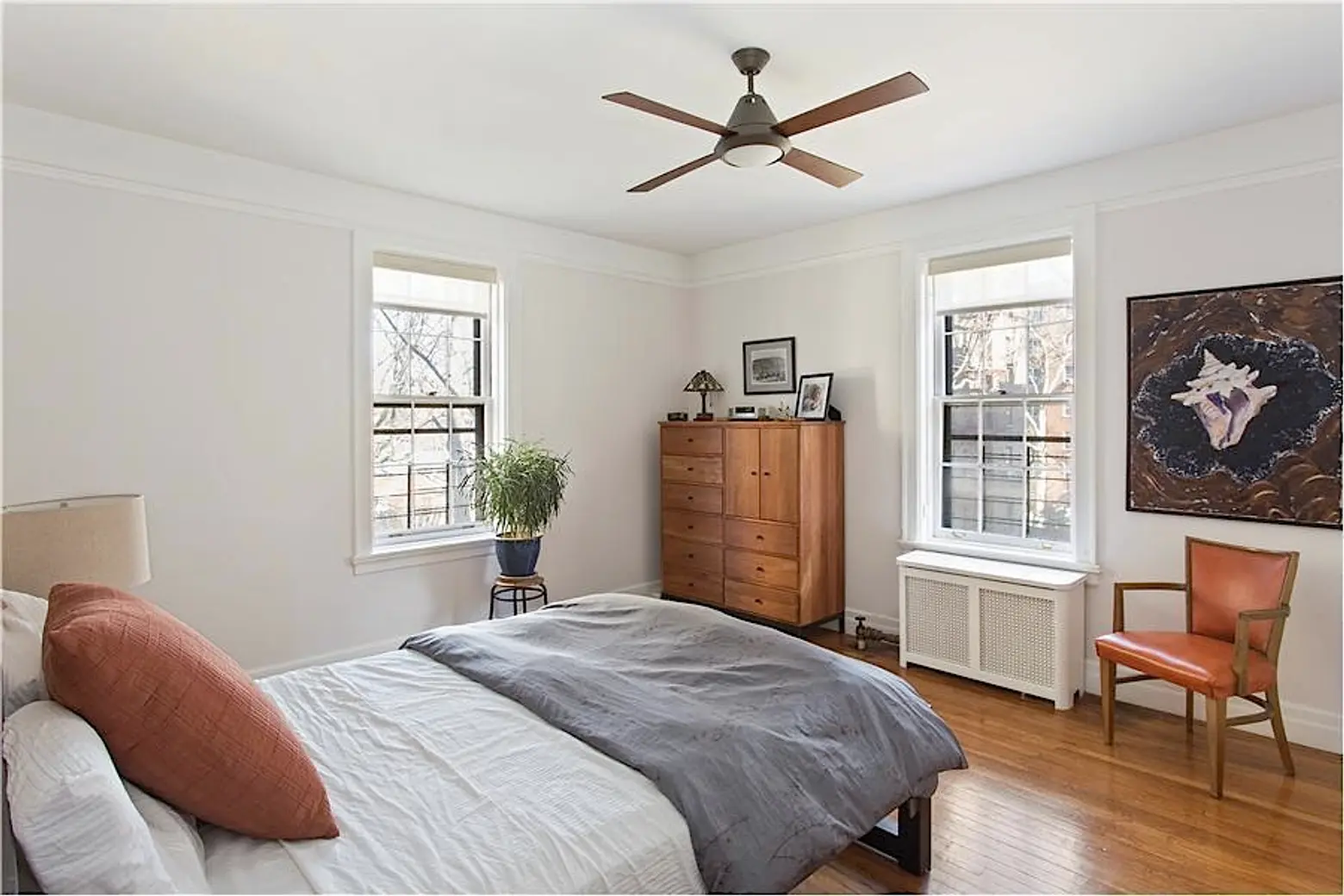 33-27 80th Street, master bedroom, the towers, jackson heights
