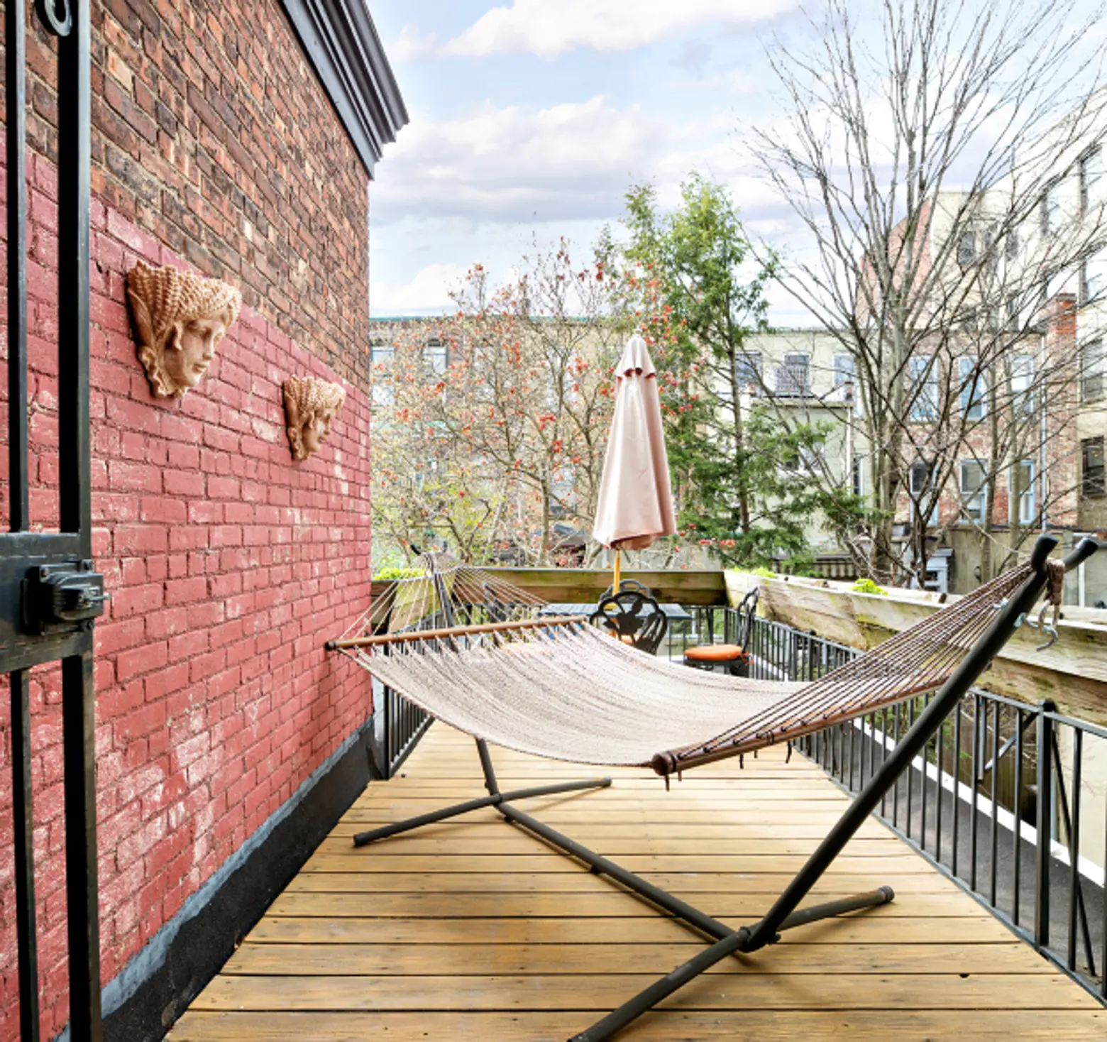 594 2nd Street, cool listings, park slope, townhouse, brownstone, rental, brooklyn townhouse rental, brooklyn brownstone rental, furnished rental