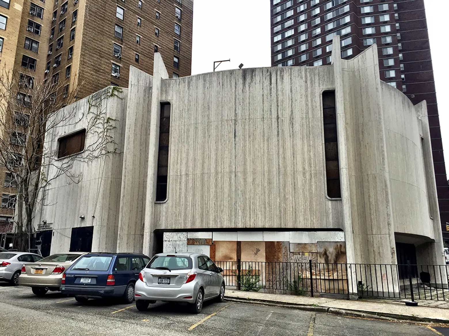 SJP Properties, Lincoln Square Synagogue,
