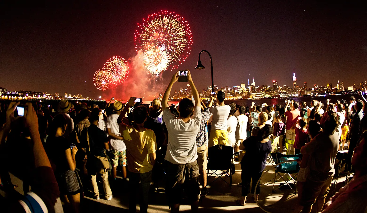 Macy's-Fireworks-2013