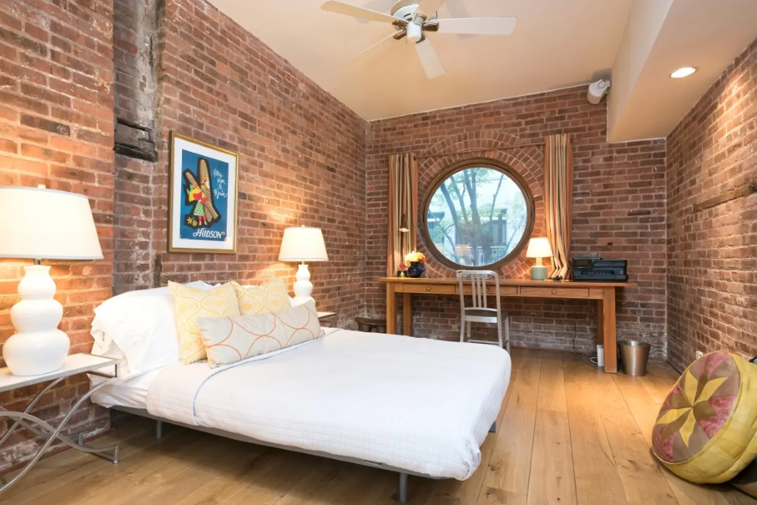 49 Downing Street, horse stable, greenwich village, bedroom