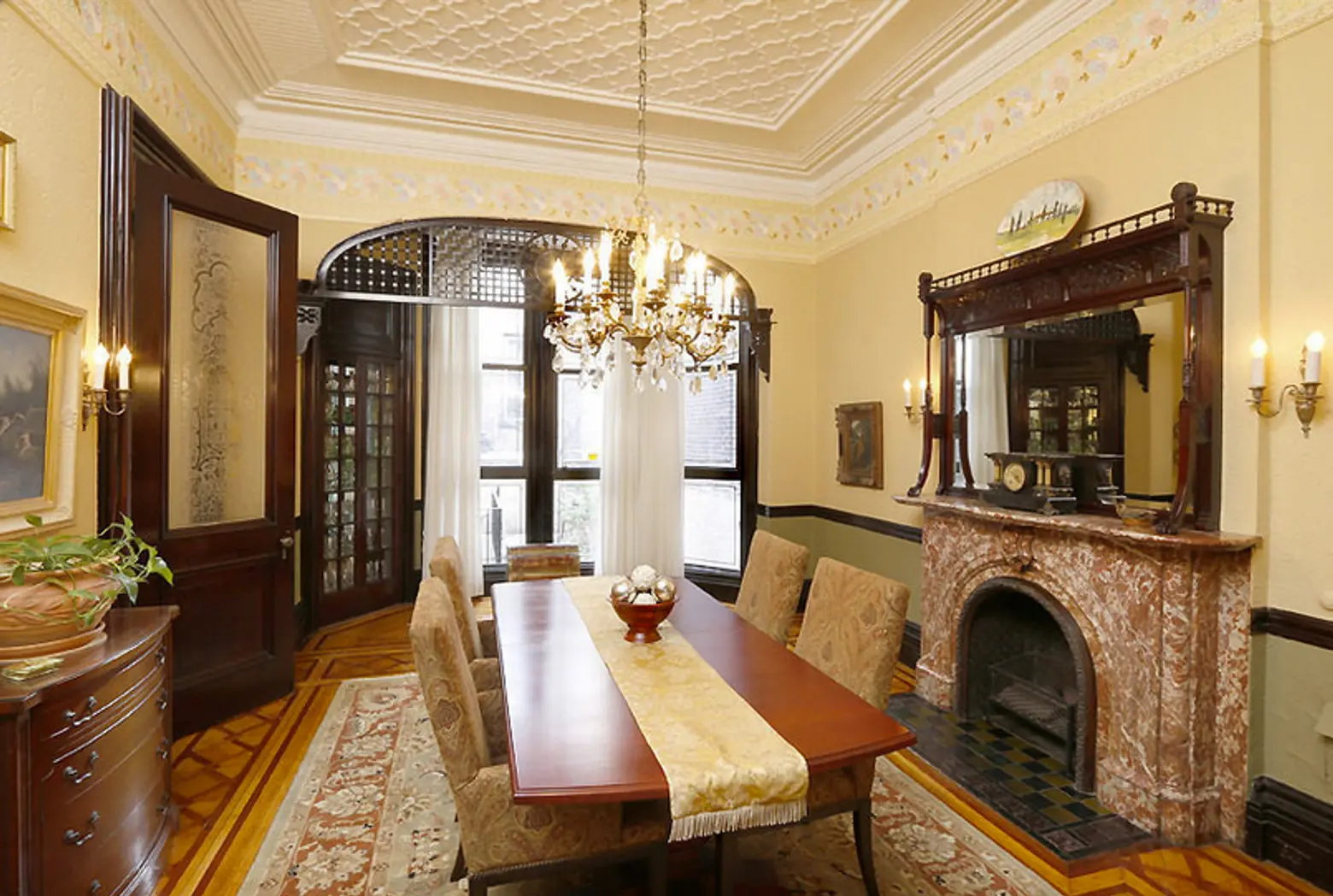 Decorative Brooklyn Heights Brownstone Closes for $7 Million