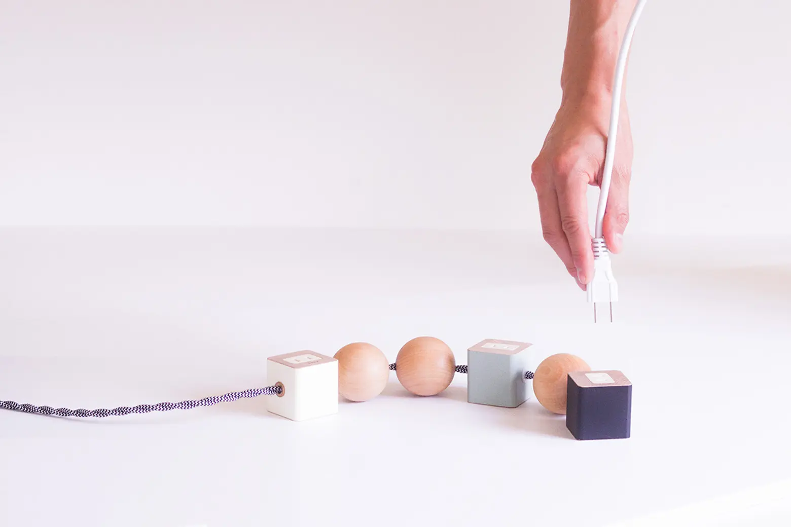 OKUM’s oon Power Outlet Makes the Boring Extension Cord Fun