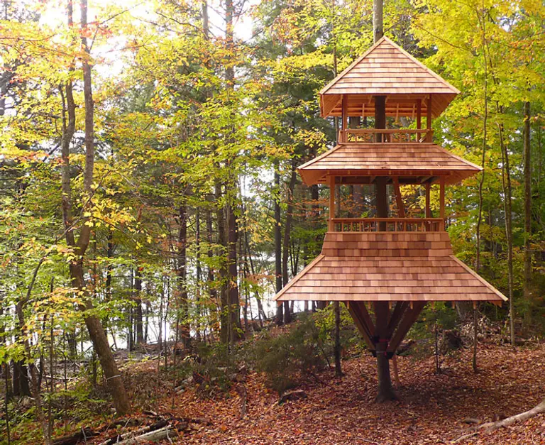 Luderowski Architect’s Pagoda-Shaped Stunner is Not Your Average Treehouse