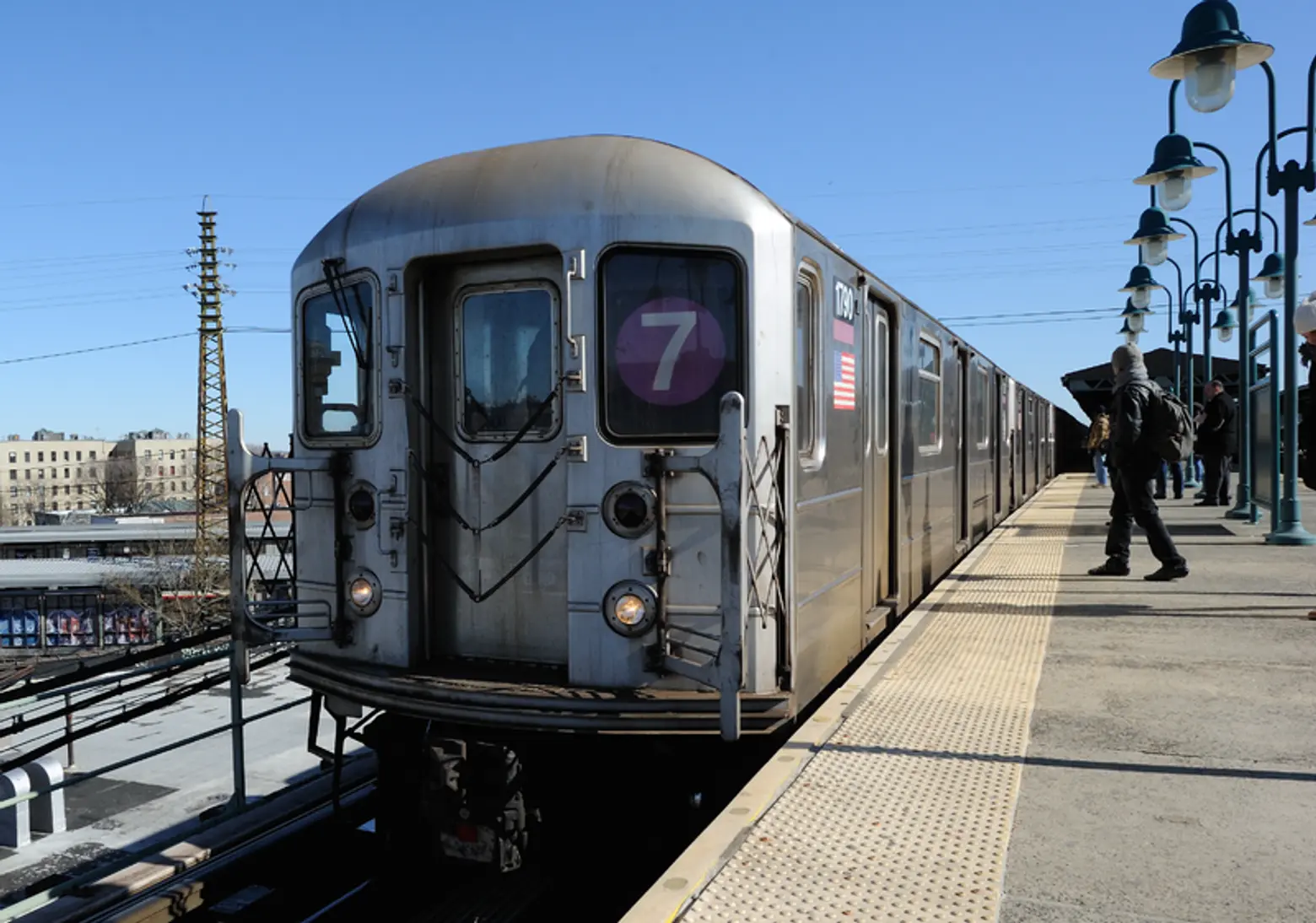 Should the 7 train get extended to NJ?; Harlem African Burial Ground memorial moves forward