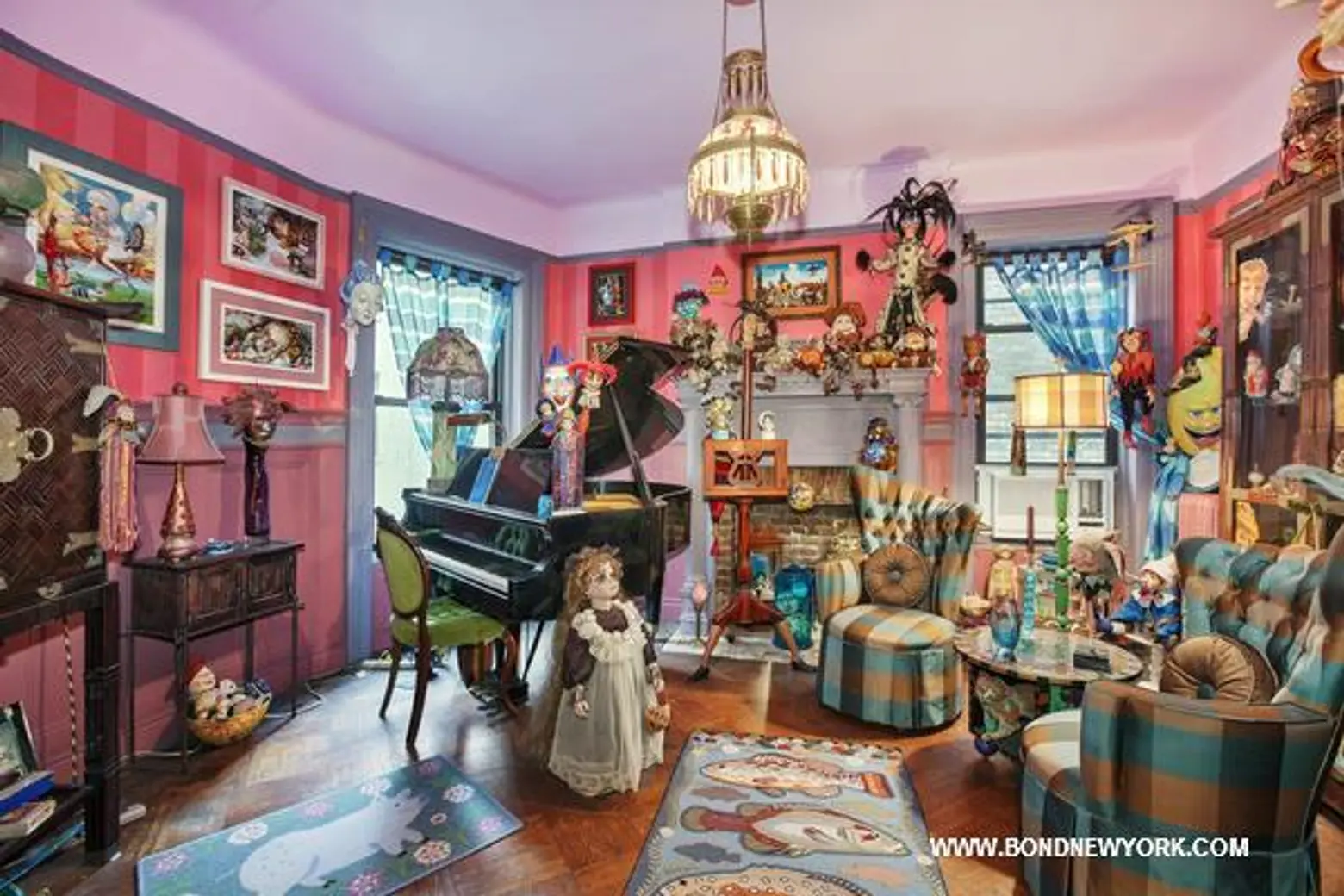 Real Estate Wire: Frightening UWS Apartment Filled with Dolls for Sale; A Flushing Parking Lot on the Market for $1