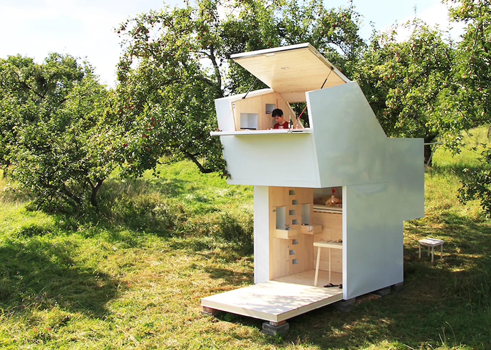 Studio Allergutendinge’s Soul Box is a Portable Retreat for ‘Glamping’ in Nature