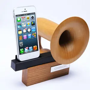 Chinon Legato amplifier, wooden iPhone amplifier, small elegant design, high quality ash wood