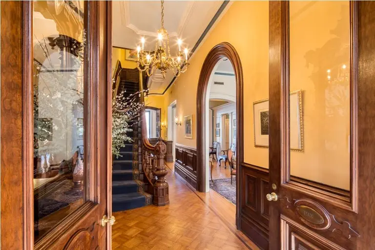 Stunning…Exquisite…Classic…We’re Running Out of Adjectives for this $16M Brooklyn Heights Townhouse