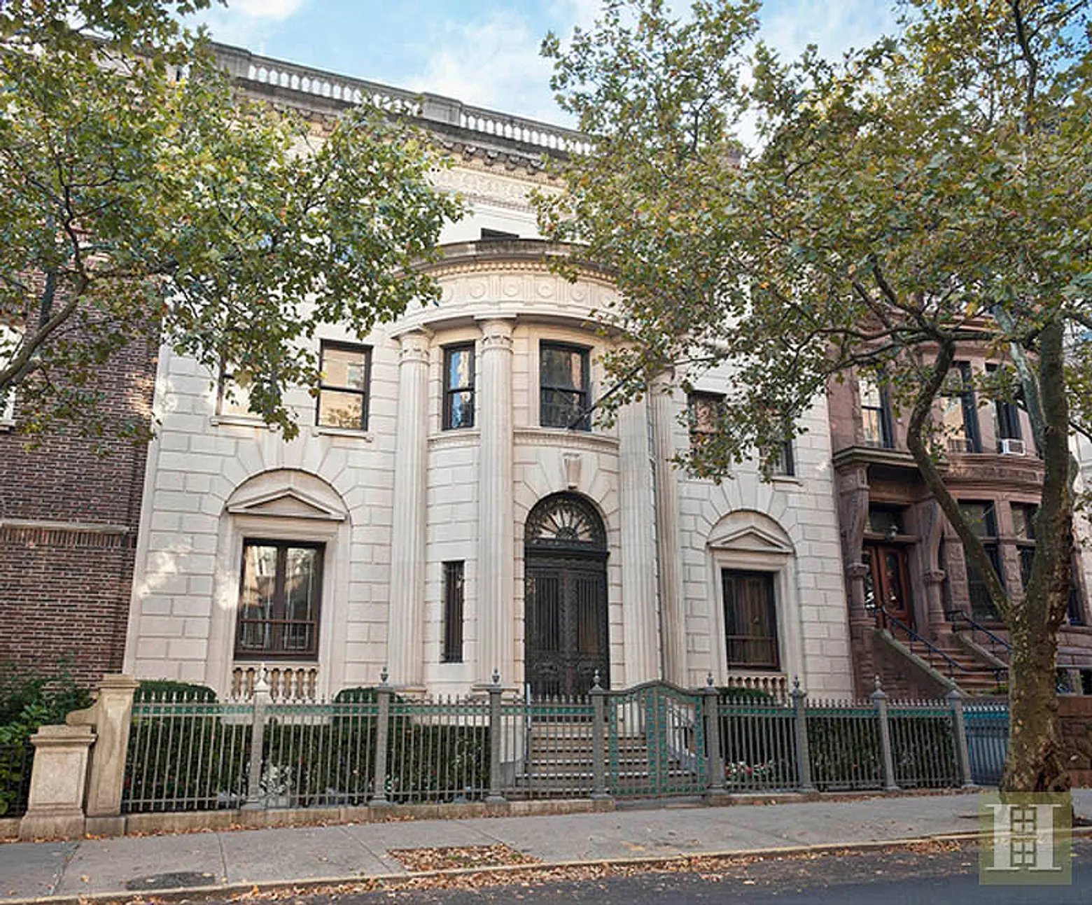Brooklyn’s Historic Tracy Mansion to be Turned Into Condos; Sinatra’s Former Penthouse Sells for $5M