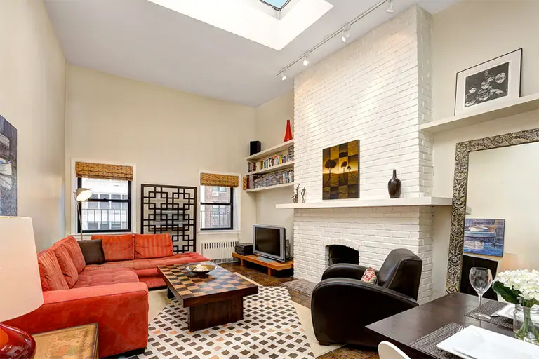 This Charming Gramercy Park Pied-a-Terre Glows with a Stunning Skylight