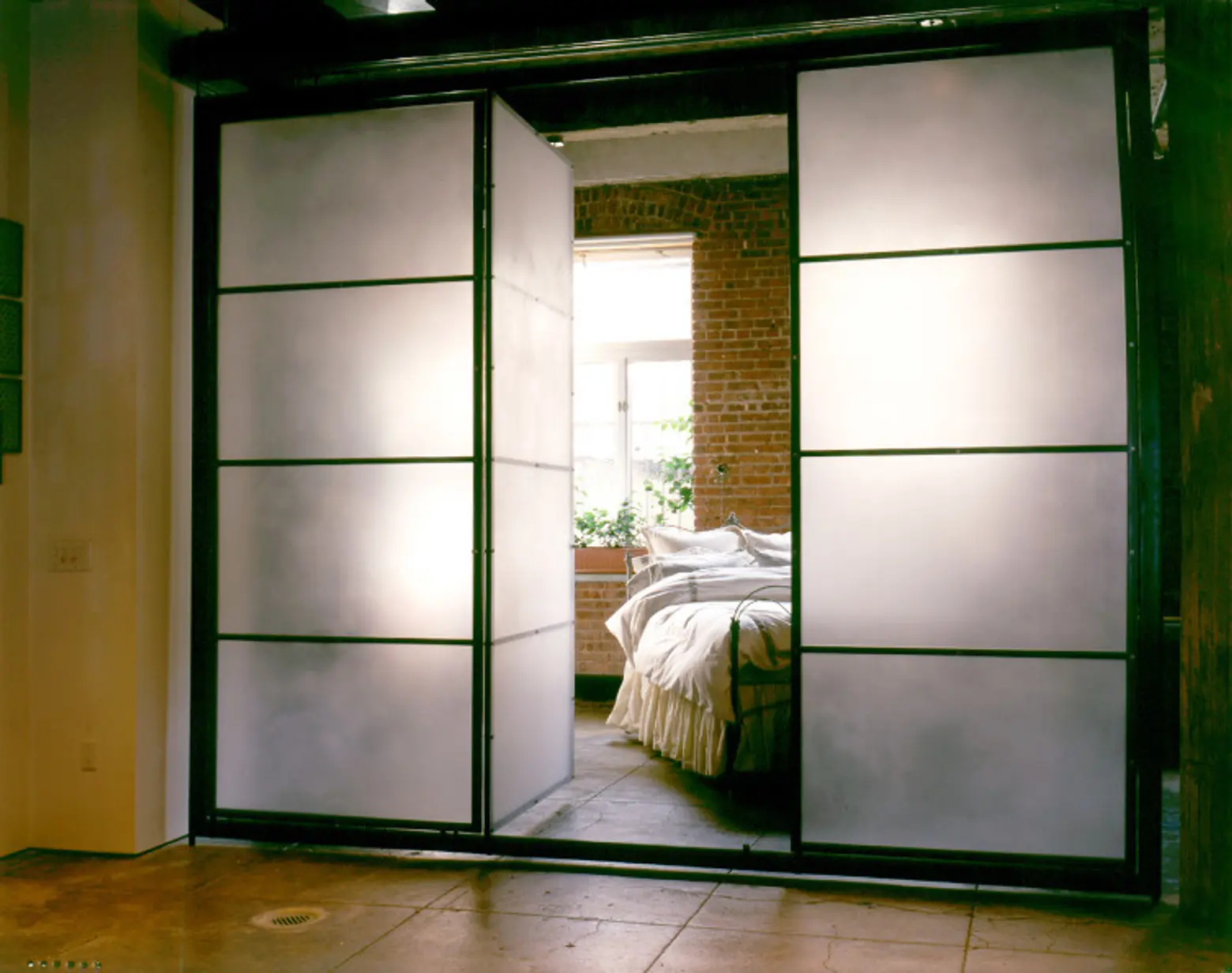 Lovitt Loft: Space for Living, Art and Commerce in a Former Tribeca Garage