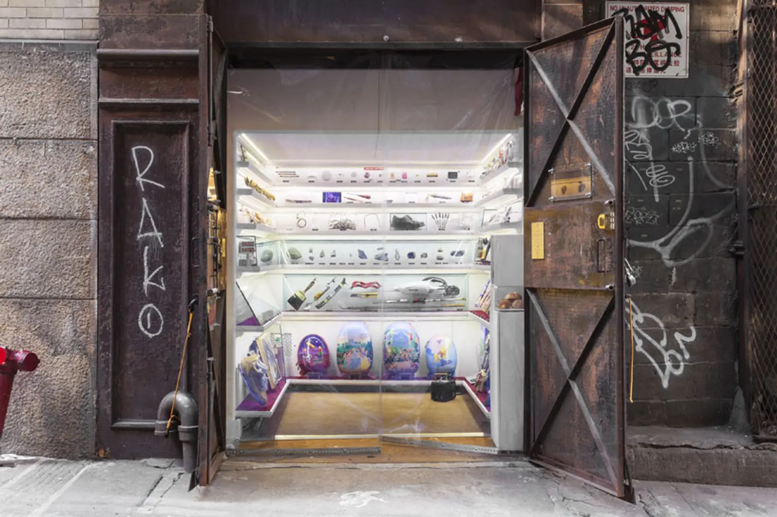 Elevator Shaft Museum’s 20-Square-Foot Outpost; Ride the Second Avenue Subway Simulator