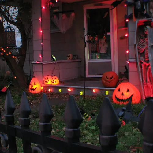 NYC Trick-or-Treat: The Best Neighborhoods for Sweets and Scares | 6sqft