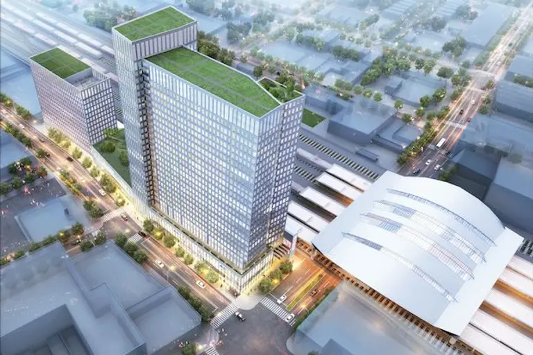 Real Estate Wire: Luxury Tower Rising Along the AirTrain; No Picket Fences for This Generation