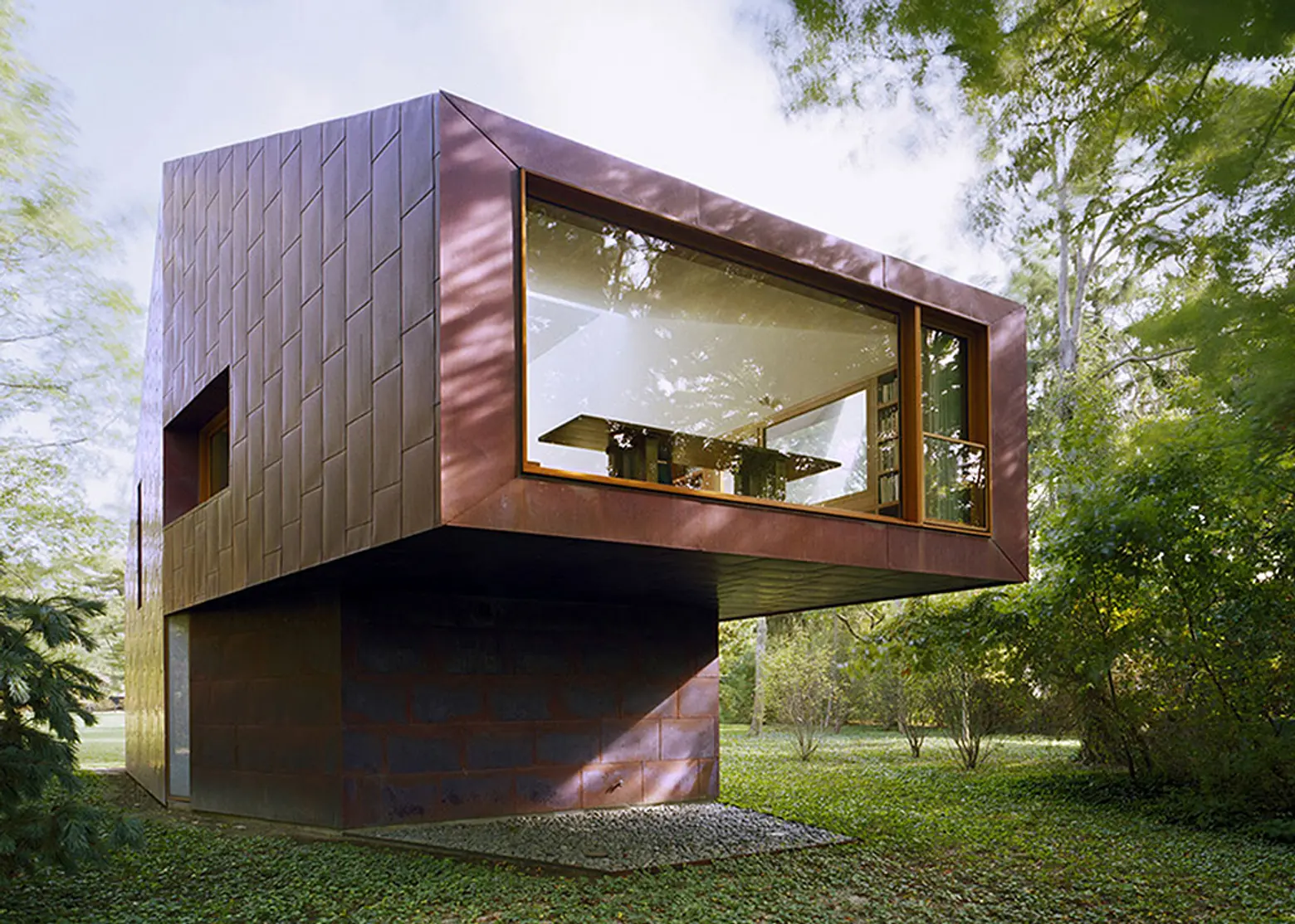 Copper-Clad Writer’s Cabin by Andrew Berman Changes Color with the Sun