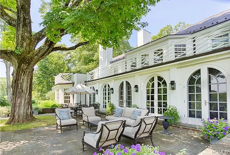Michael Douglas and Catherine Zeta-Jones Sell Their Charming Bedford Farmhouse for $7.5M