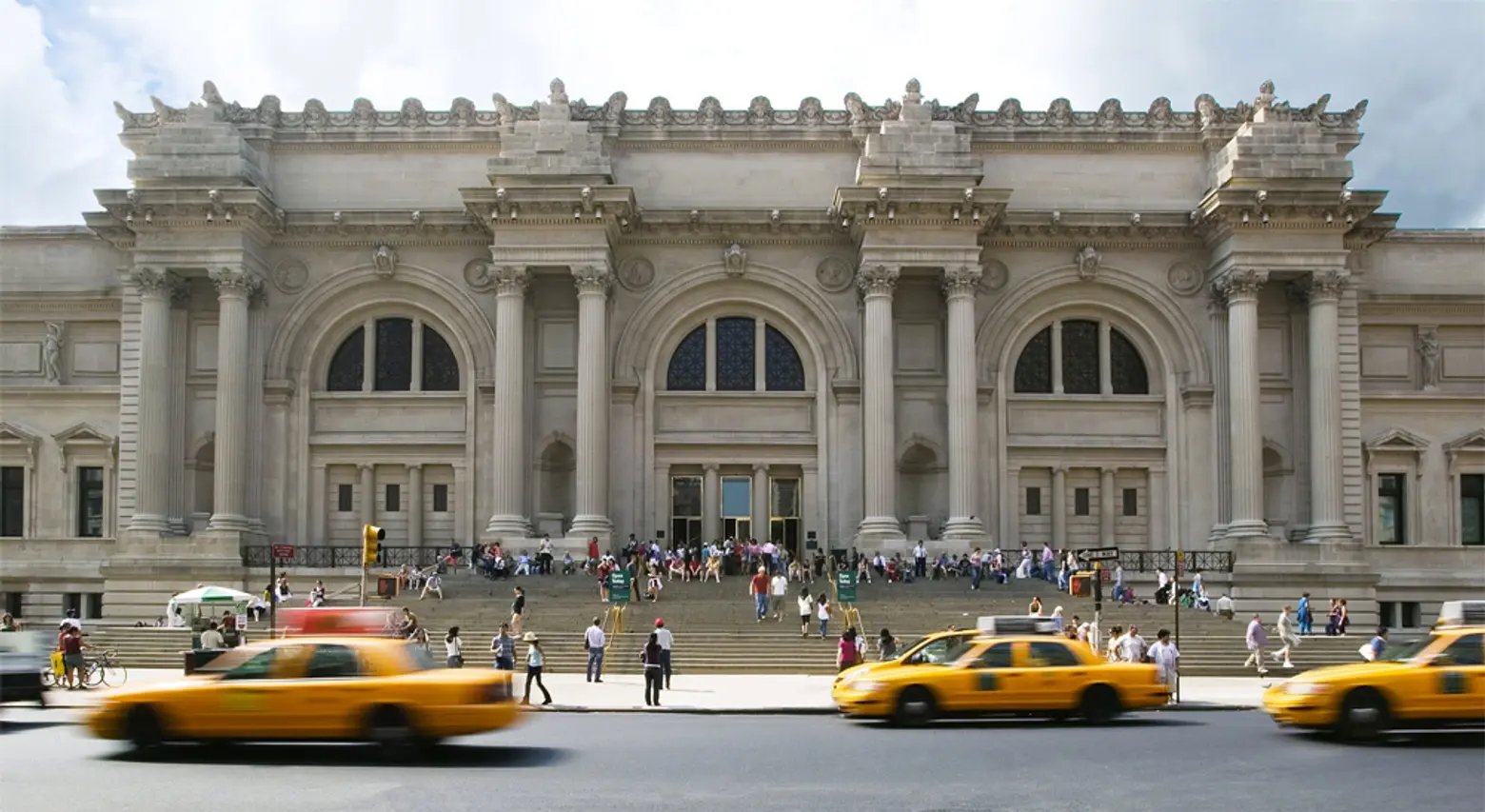The Met delays its new $600M wing; photographing NYC’s abandoned coffee cups