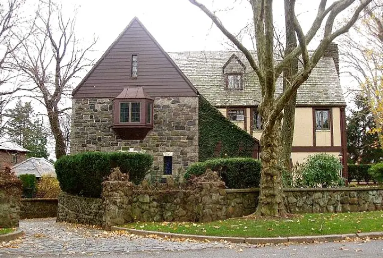 Don Corleone’s ‘Godfather’ House Lists for $3M in Staten Island’s Todt Hill