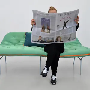Stephanie Hornig, Camp Daybed, Berlin's University of Arts, nomadic lifestyle, nomadic furniture, multifunctional sofa, sleeping bag on legs, camping inspiration