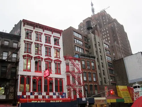 Pearl Paint's former Canal Street shop is now home to four pricey rentals -  Curbed NY