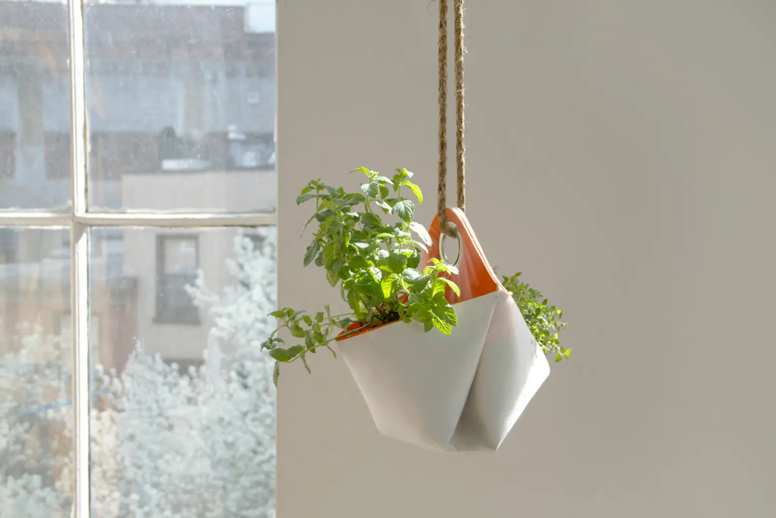 Nomad Is a Portable Herb Planter Perfect for City Living