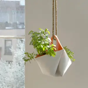 Nomad, indoor planter, portable herb planter, The Garden Apartment