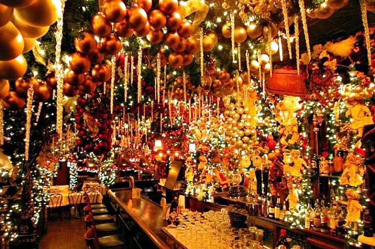 Inside Rolf’s $60K Christmas Wonderland; 31 Beloved Spots That Closed in 2015