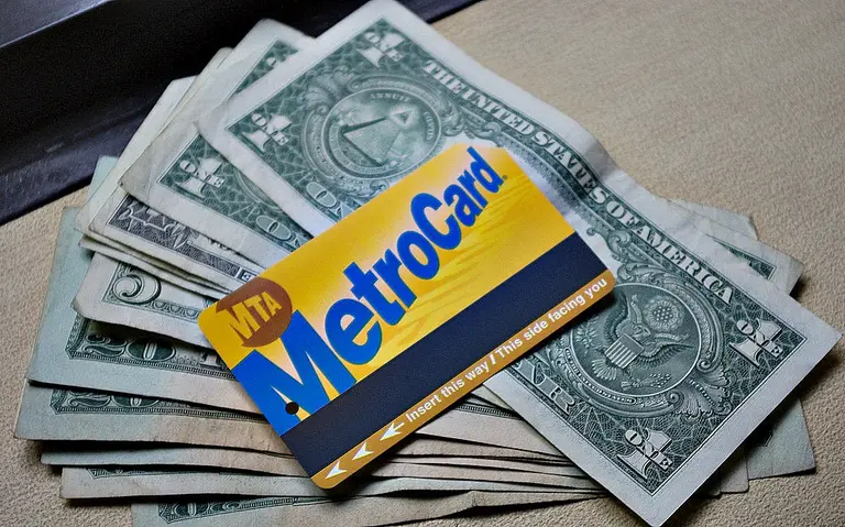 MTA’s new cardless fare system could benefit low-income New Yorkers