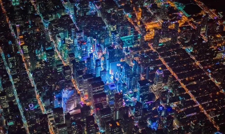 Daily Link Fix: Fear-of-Heights-Inducing Aerial Photos of NYC; Bonnie Slotnick Cookbooks Is Moving to the East Village
