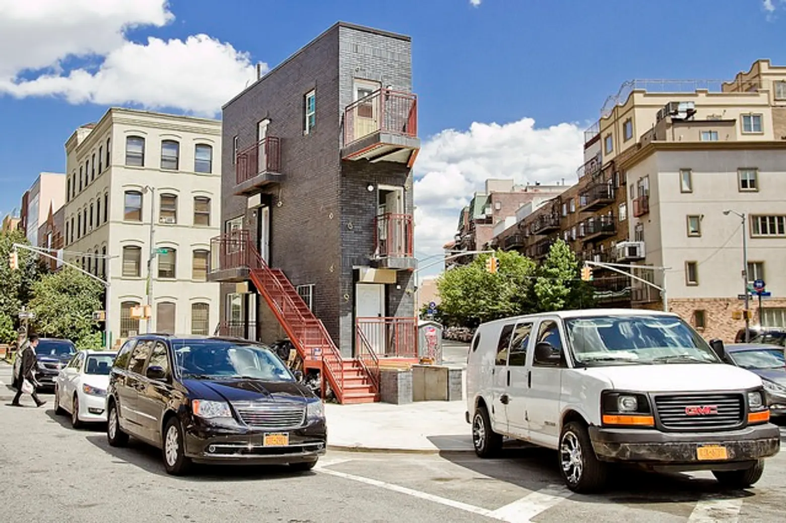 Real Estate Wire: Curious Wedge-Shaped Building Sprouts in South Williamsburg; The Upper East Side Redrawn