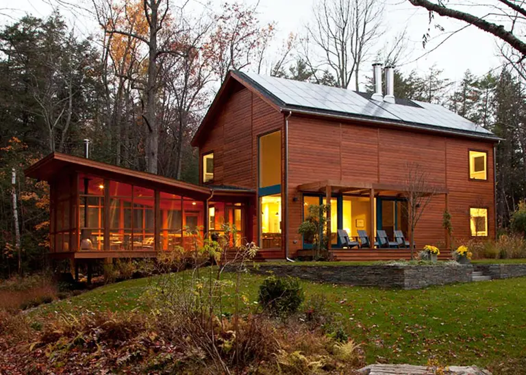 CWB Architects’ Bug Acres Uses a Screened Porch to Bring the Outdoors In