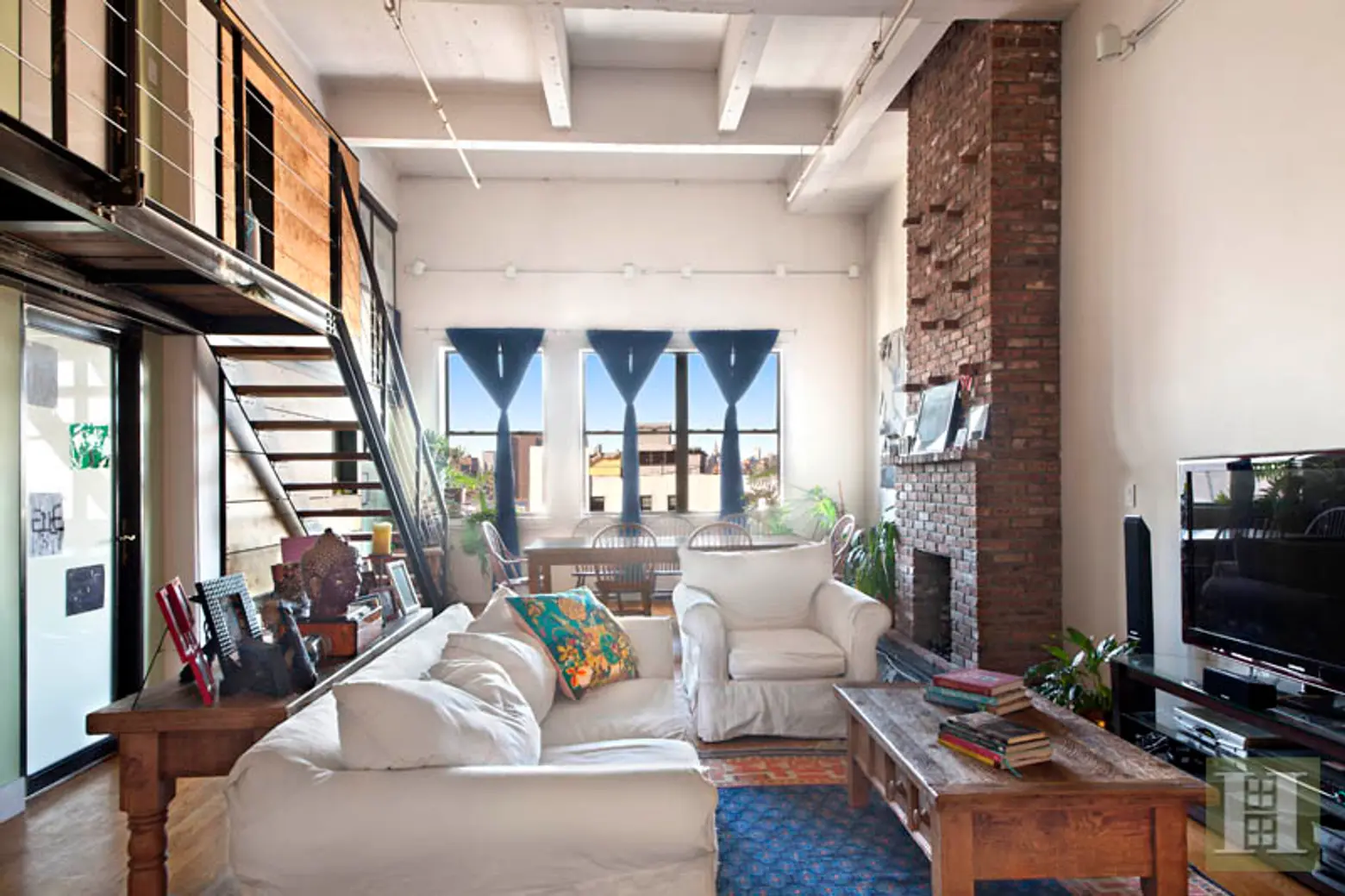 Bask in Manhattan Views from the Roof Deck of This $2.4M DUMBO Loft