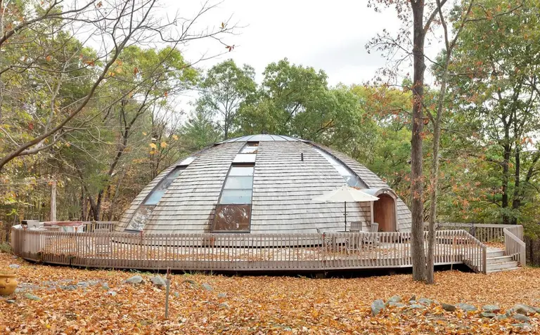 For Under $1M You Can Buy a Dome Home in New Paltz That Rotates 360 Degrees