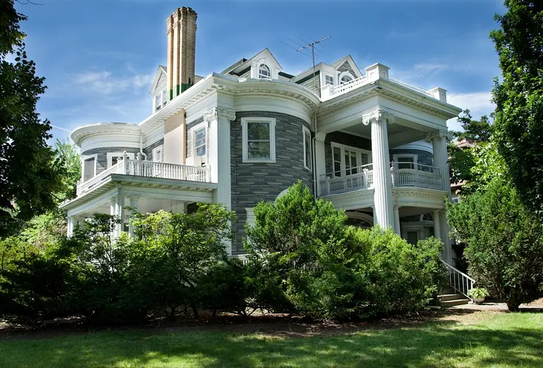 Michelle Williams Buys Colonial Revival Mansion in Prospect Park South That Needs a Little TLC