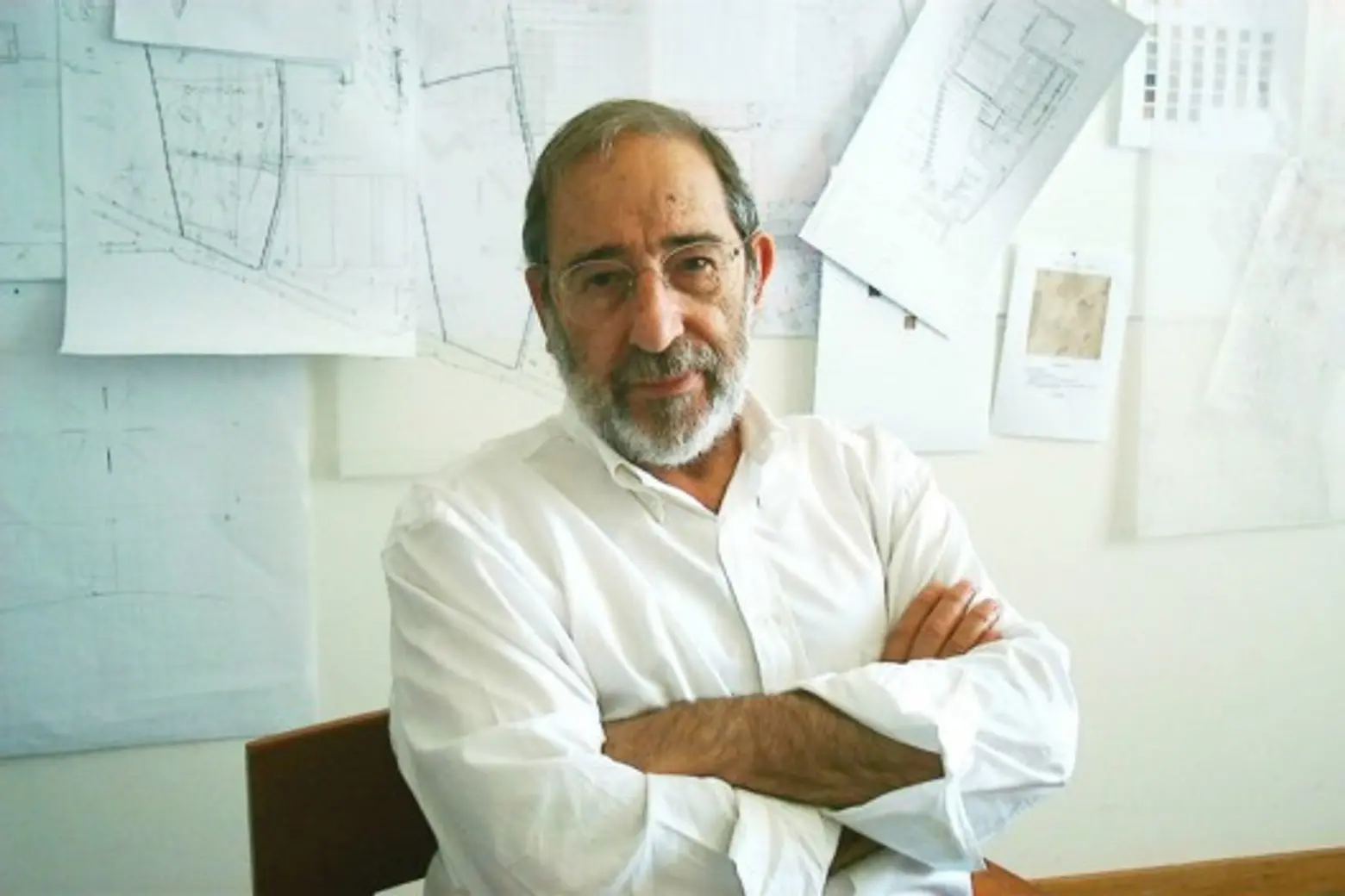 Starchitect Alvaro Siza To Design a Luxury Residential Tower; Everyone Wants to Be a Real Estate Broker