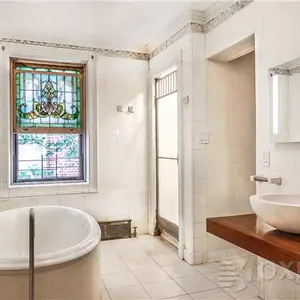 851 Park Place, Crown Heights, bathroom, townhouse, rental